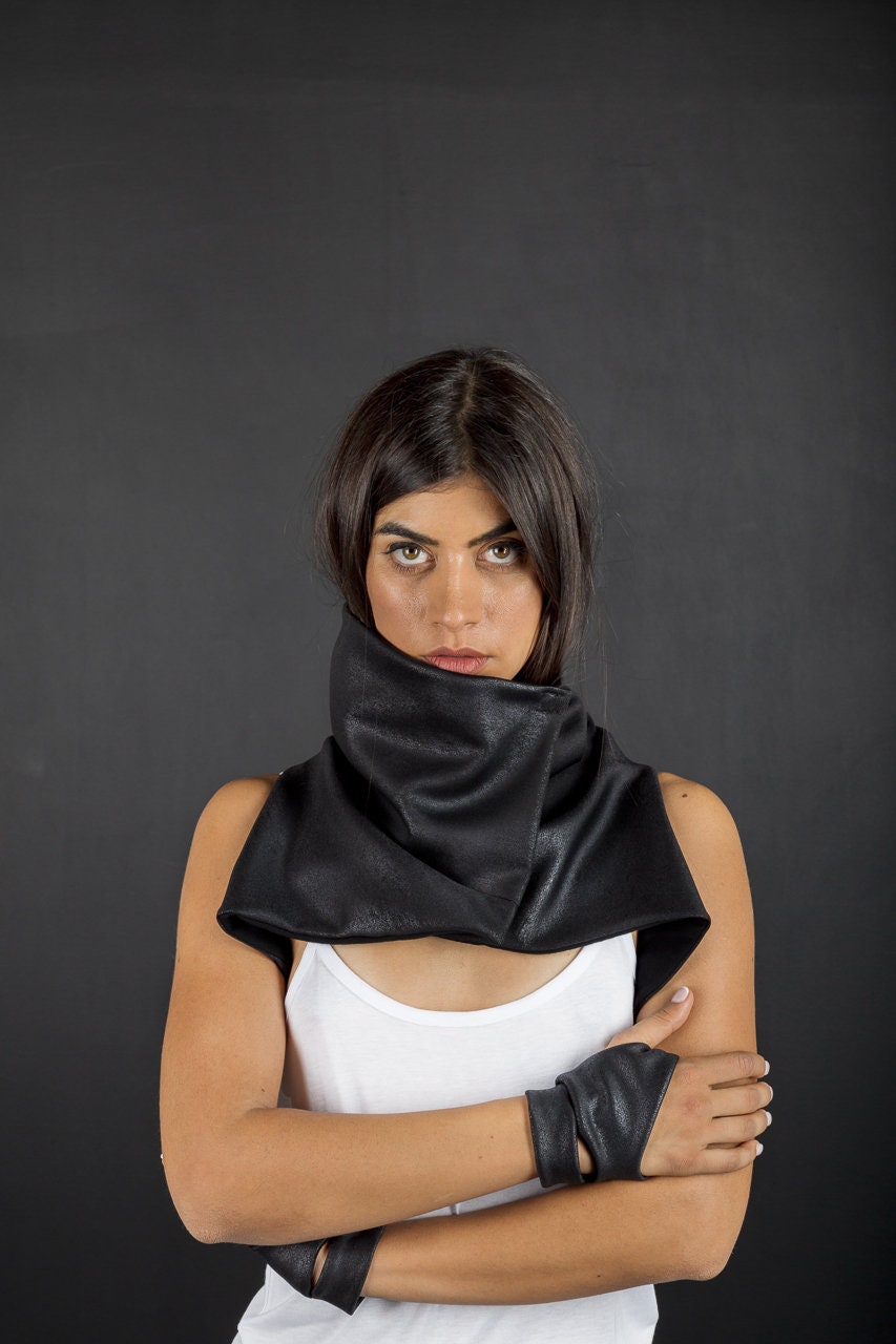 Women's Sleeveless Black Faux Leather High Collar Vest