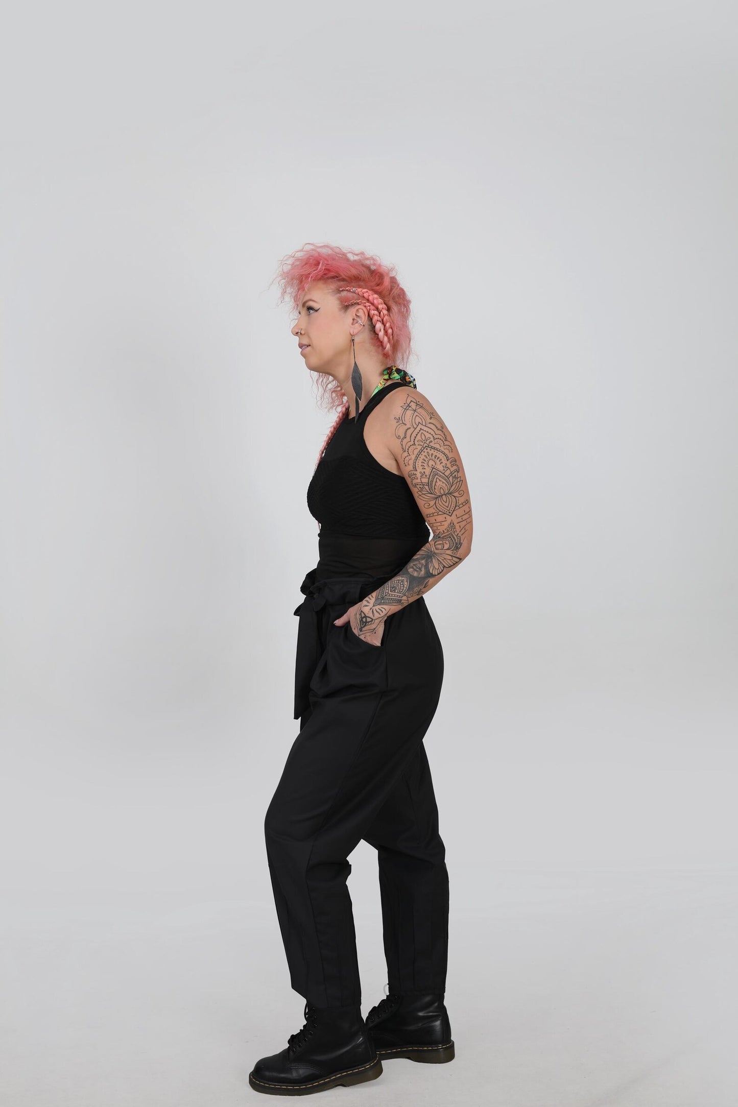 Black Pleated Pants with Pockets