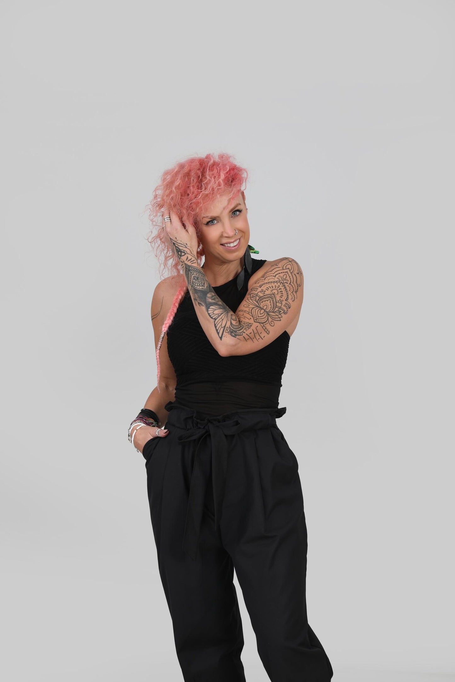 Black Pleated Pants with Pockets