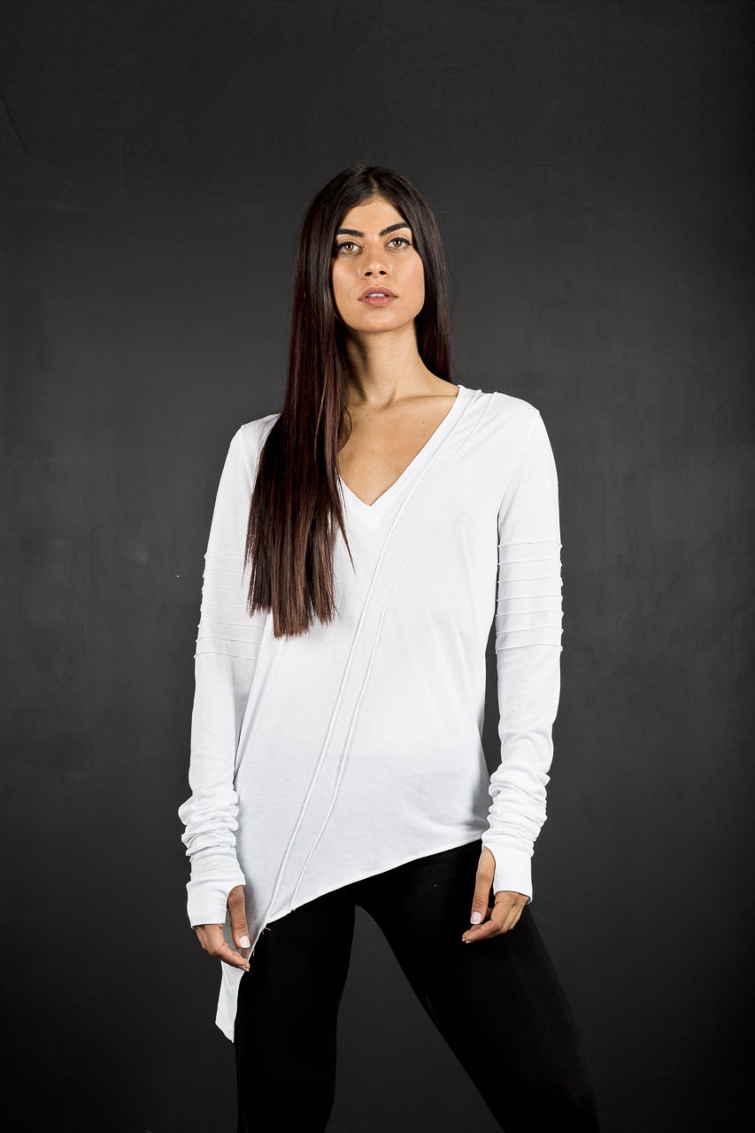 Asymmetric Top Thumb Hole Sleeves