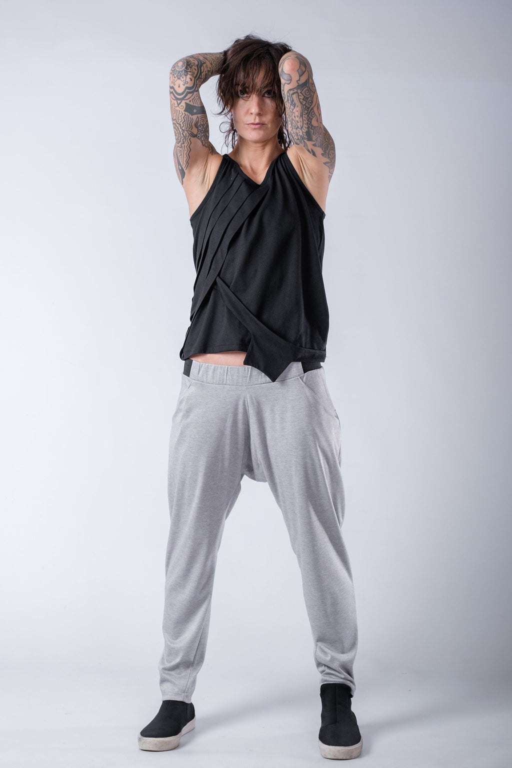 Black Sleeveless Pleated Tank Top