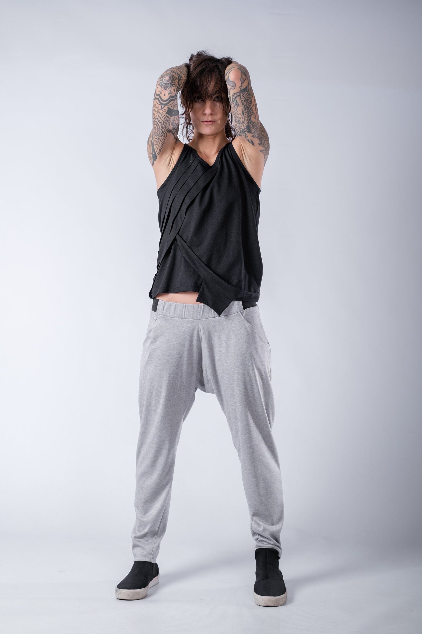 Black Sleeveless Pleated Tank Top