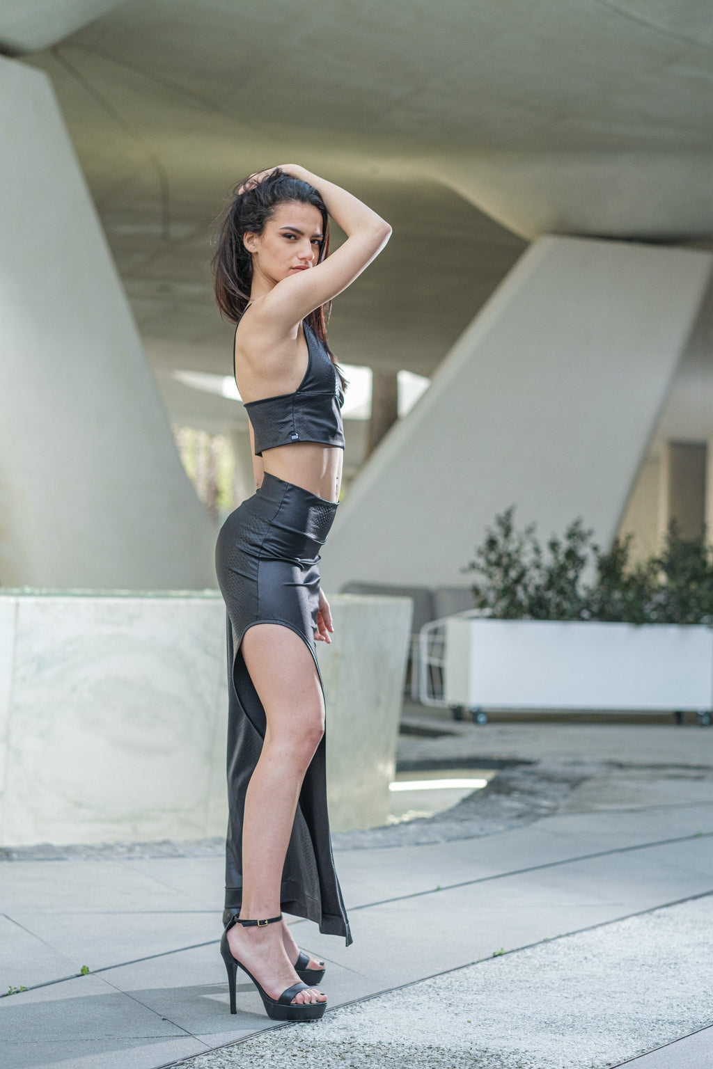 Backless Strappy Crop Top