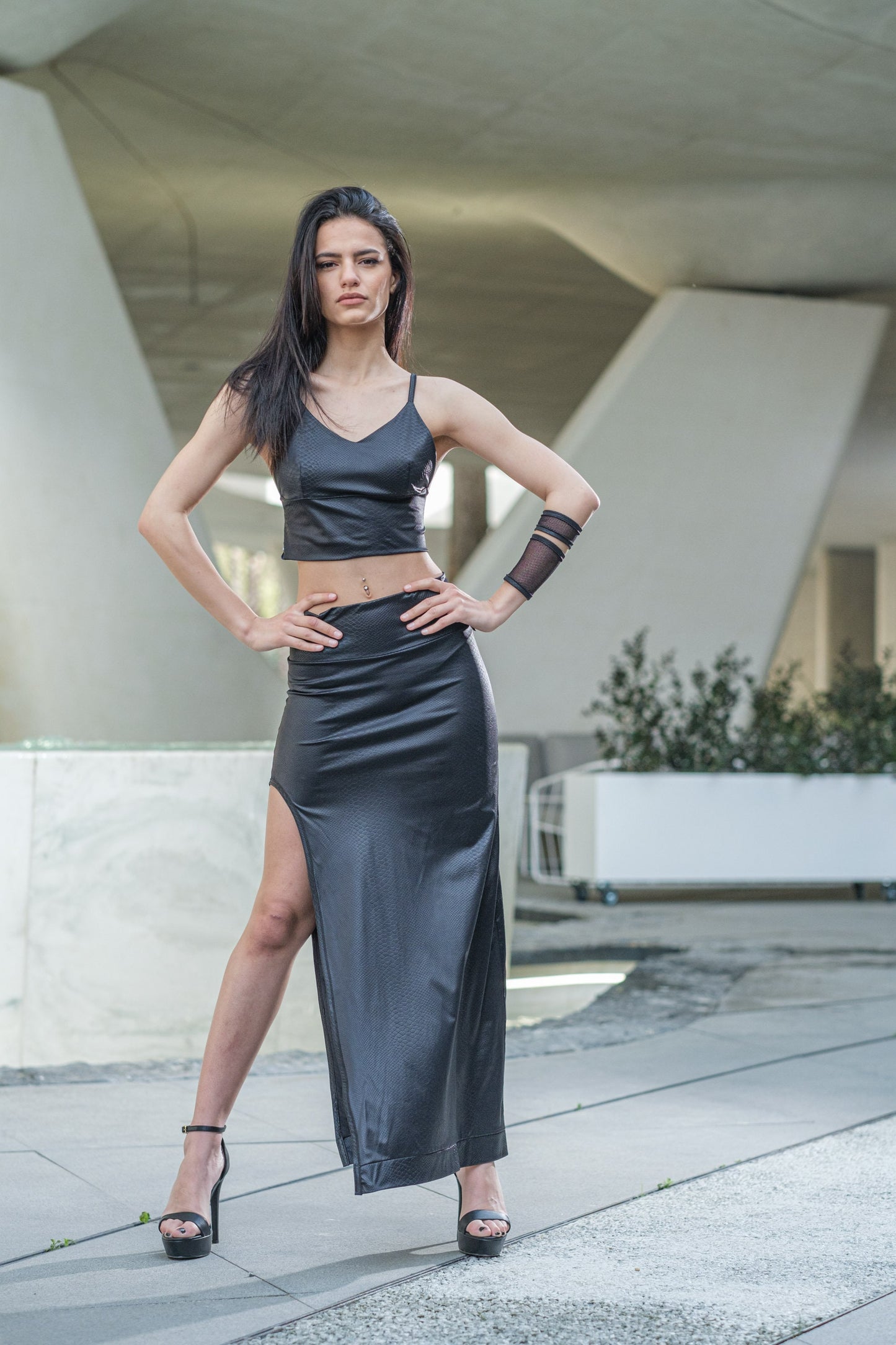 Backless Strappy Crop Top