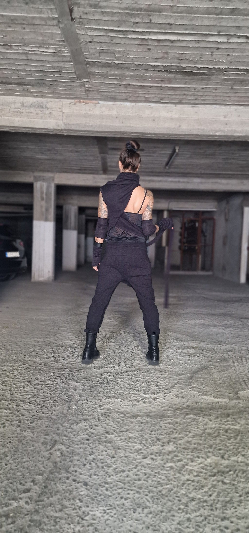 Women's Sleeveless Black Knitted High Collar Vest