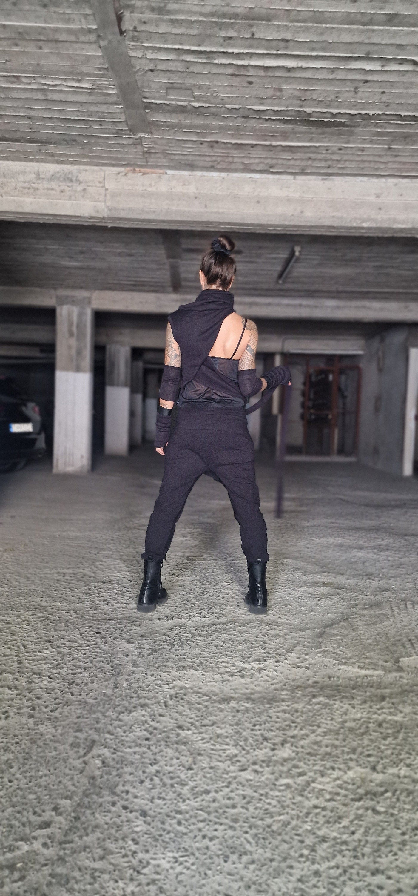 Women's Sleeveless Black Knitted High Collar Vest