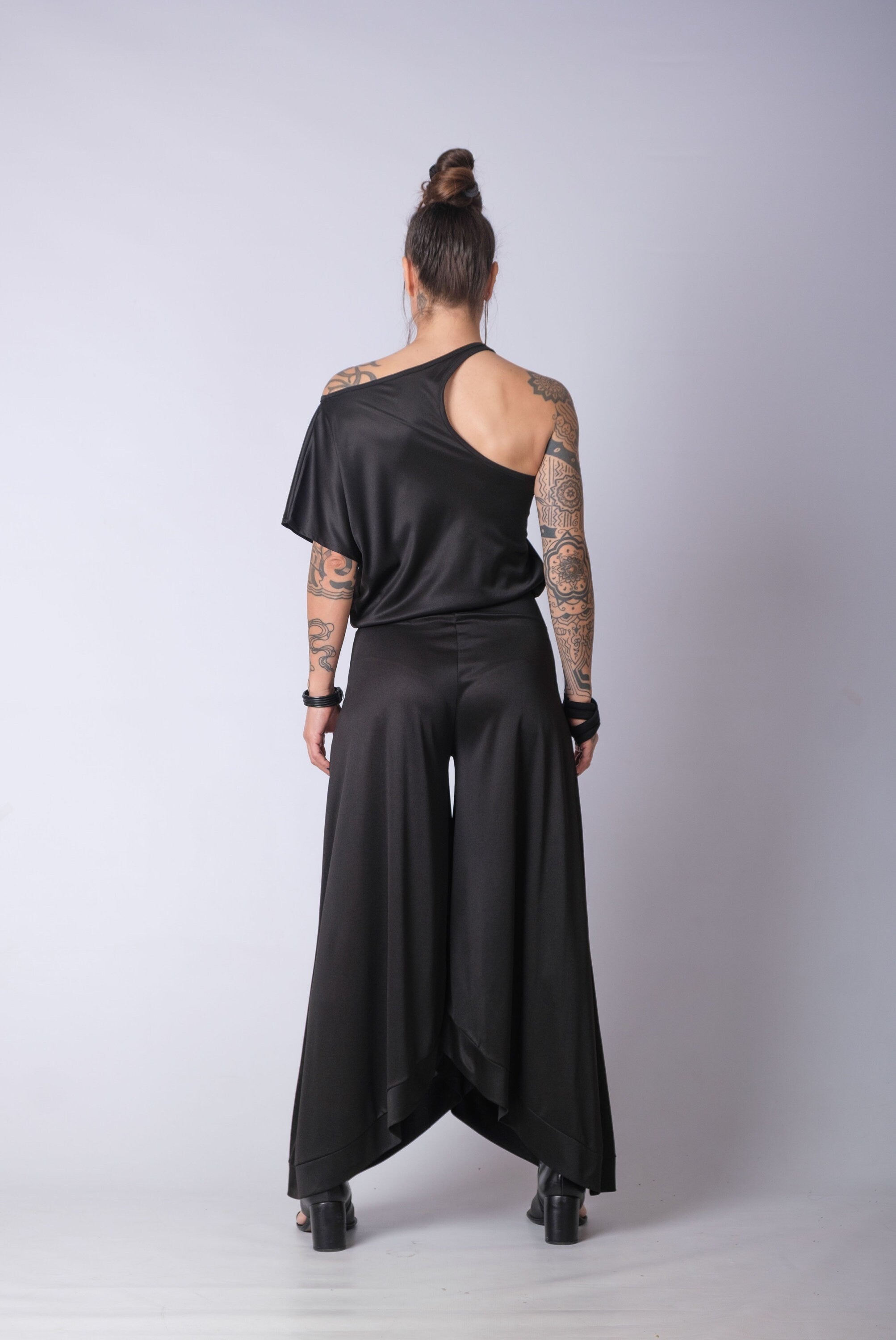 New Summer Collection / Black Extravagant Wide Leg Jumpsuit / Loose Sleeveless Jumpsuit / Asymmetric Backless Jumpsuit / Avant Garde Fashion