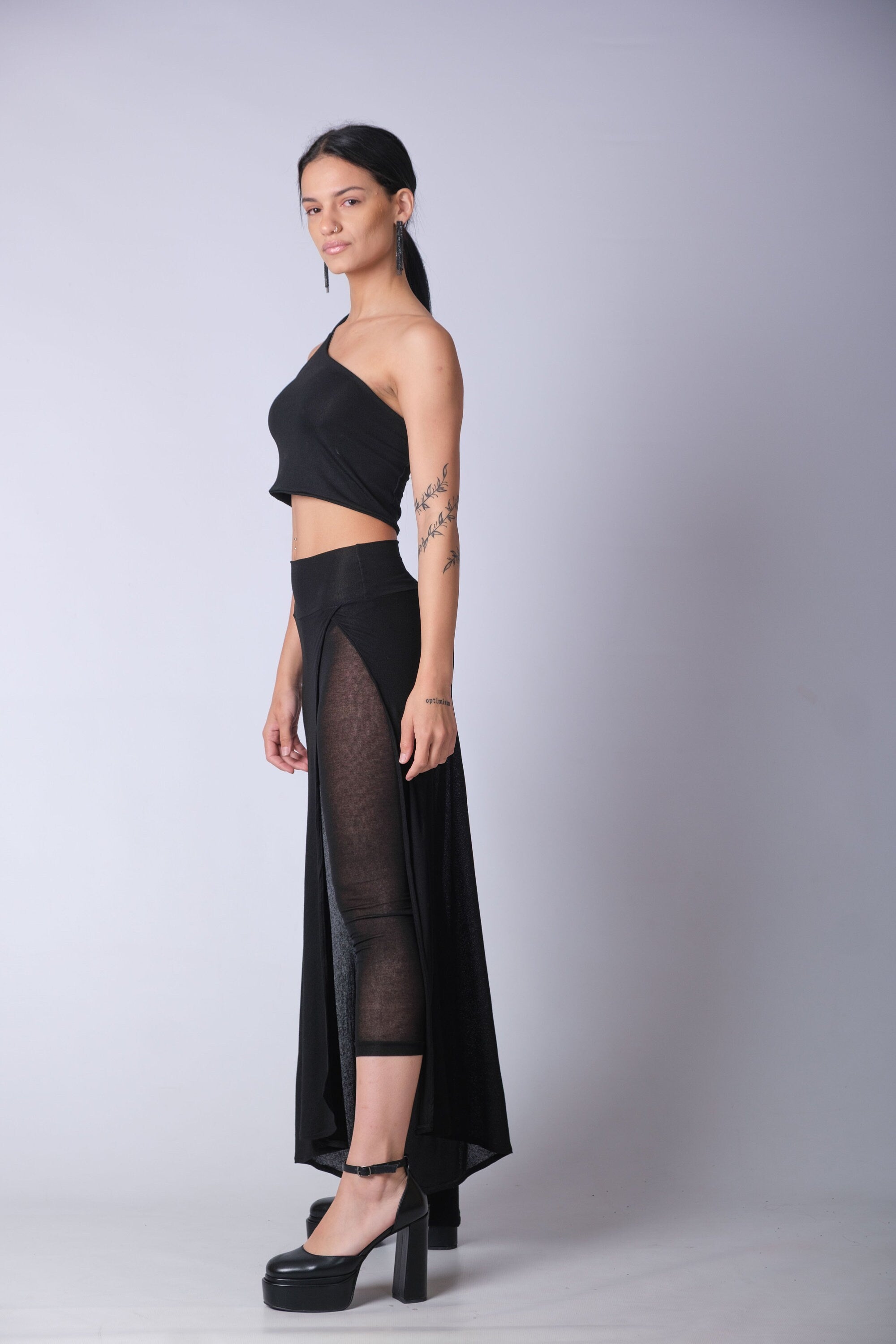 One Shoulder Black Crop Top / Sleeveless Fitted Short Top / Black Cocktail Top / Open Back Blouse / Party Top / Elegant Women's Blouse / Open Shoulder